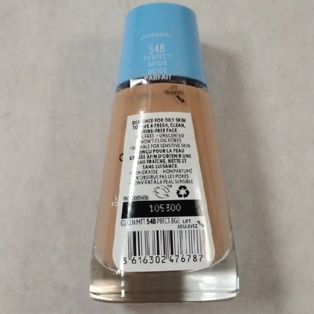 COVERGIRL Clean Matte Liquid Foundation 548 Perfect Beige 1 fl oz Liquid Fresh